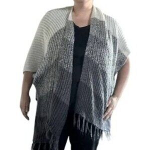 NWT American Eagle Soft Shawl Poncho Wrap Sweater Black Gray White Fringe One Si